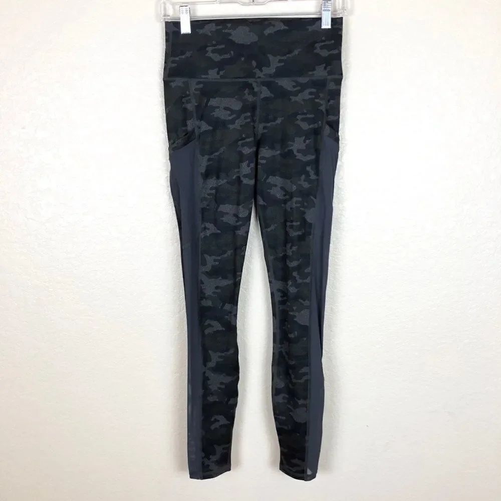 ✨ On-the-Go High-Waisted Mesh Sz XL Legging✨
